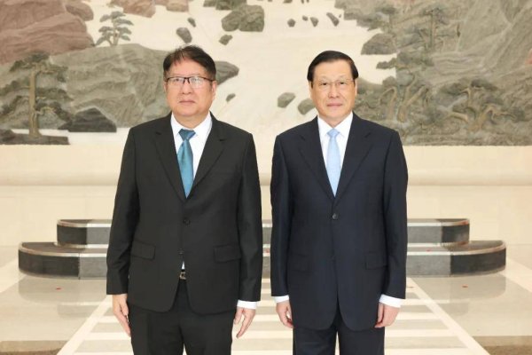 多盈策略 应勇会见泰国总检察长派叻